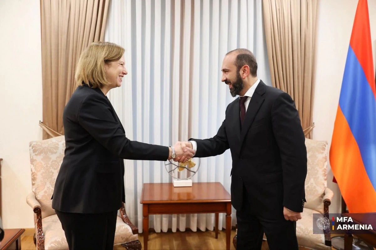 Mirzoyan ABŞ səfiri ilə TRIPP-i müzakirə edib