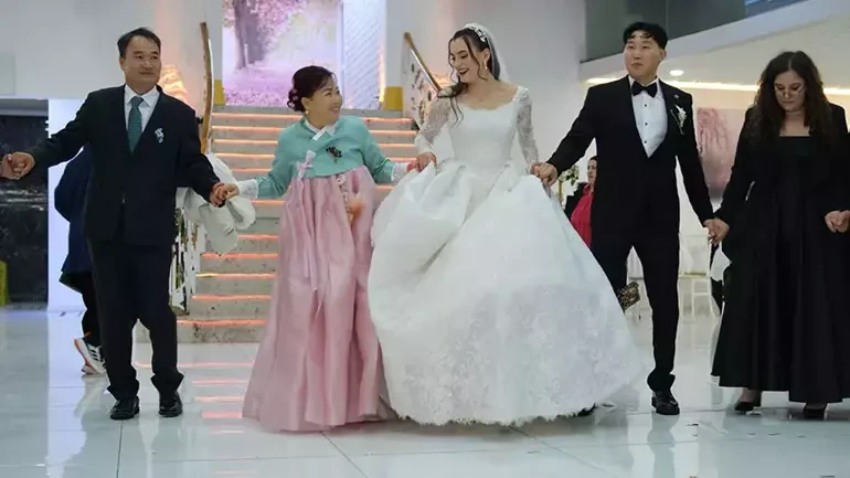 8 min kilometrdən gələn eşq: Qarşısında heç kim dayana bilməz