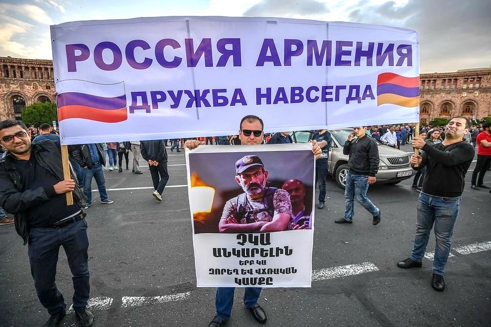 Rusiya Paşinyan hökumətinə qarşı təzyiqləri artıracaq - ŞƏRH