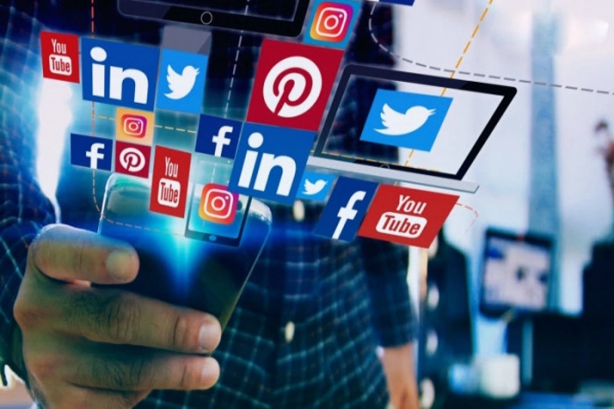 Sosial şəbəkələrdə fahişəliyə açıq çağırış və sövdələşməyə görə cərimə tətbiq olunacaq