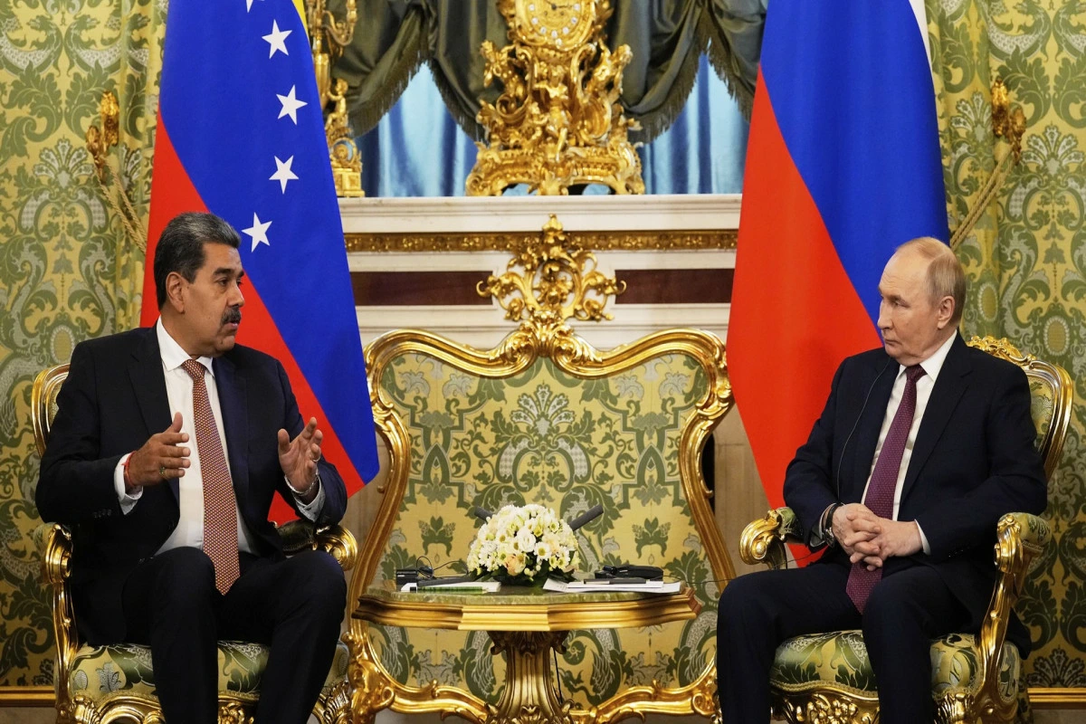 “Washington Post”: Rusiya Maduroya sığınacaq verməyə hazır olub