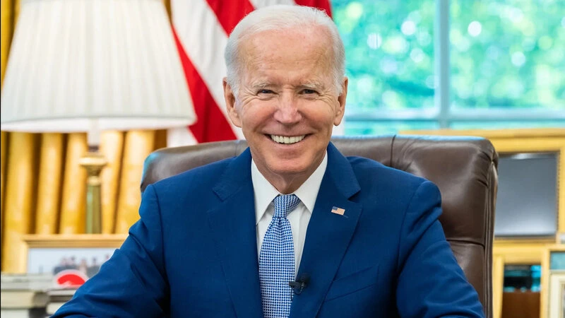 Jurnalist müsahibə üçün zəng etdi, Bayden nömrəsini dəyişdi