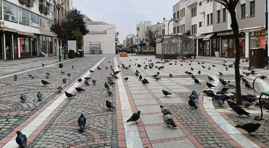 Şəhər səssizliyə qərq oldu: Pandemiya dövrünü xatırladır