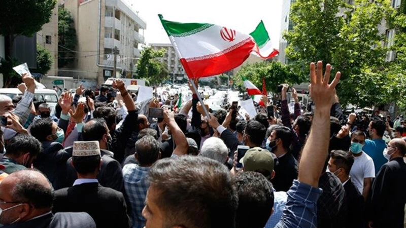 İran polisi iğtişaşların təşkilatçılarının həbs olunduğunu açıqladı