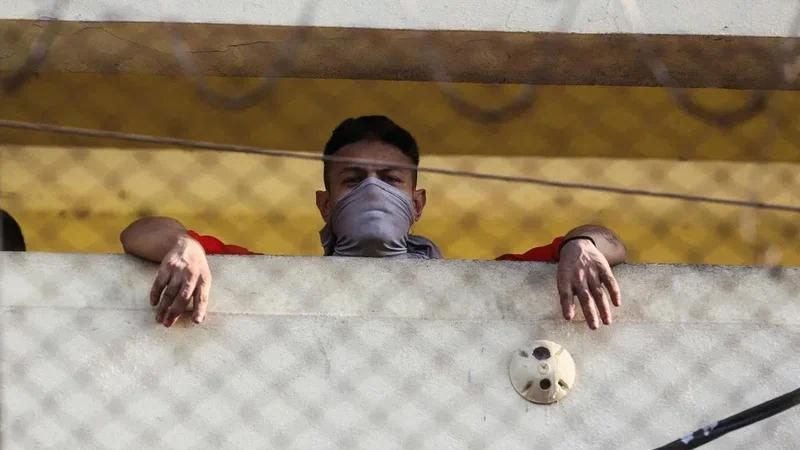 Qvatemalada həbsxana qiyamı: 46 nəfər girov götürüldü