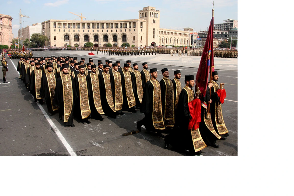 Ermənistan ordusunda ruhani təmsilçiliyi ləğv olunub