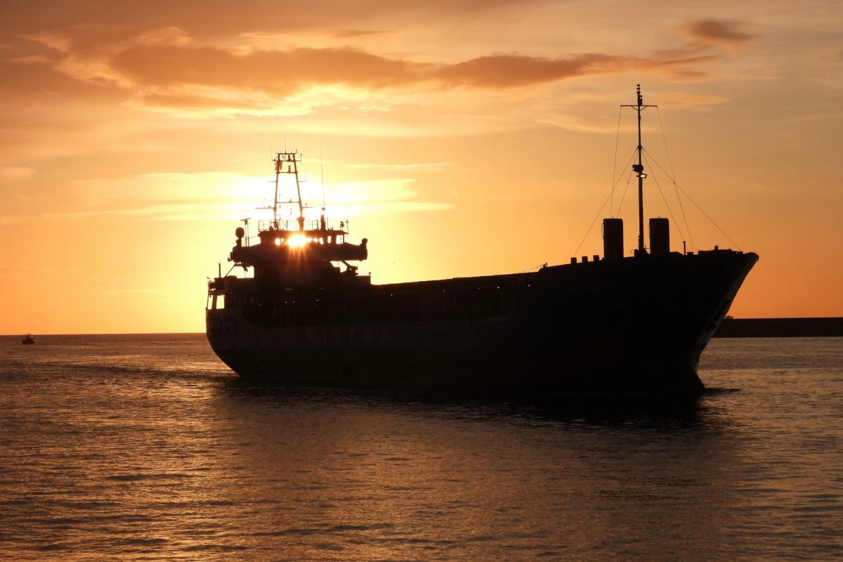 İranın yük gəmisi Xəzər dənizində qəzaya uğrayıb