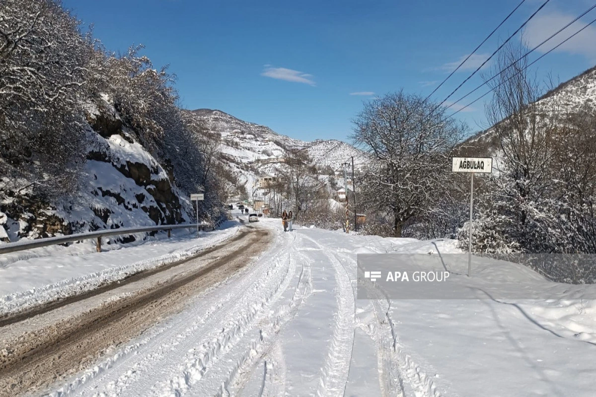 Dərslər dayandırılmadı, amma bəzi məktəblərdə davamiyyət pozuldu