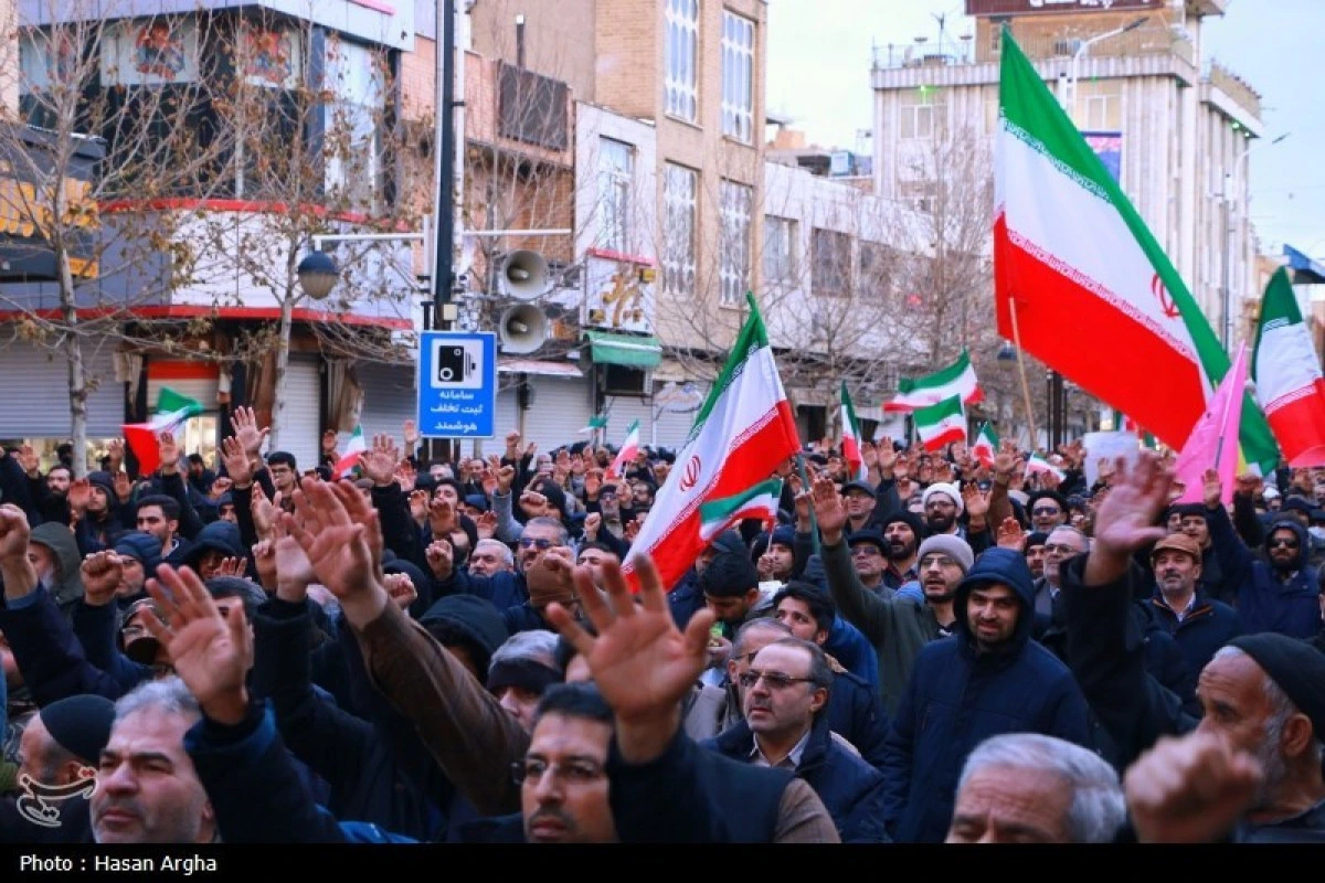 İranın müxtəlif şəhərlərində hakimiyyətə dəstək yürüşü keçirilir