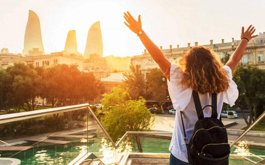 Azərbaycana gələn turistlərin sayı azalıb