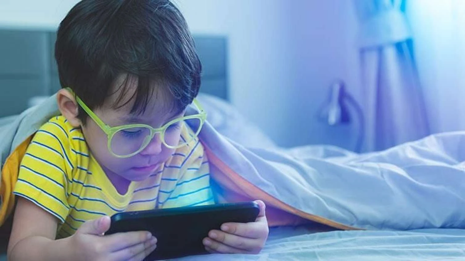 Sosial şəbəkələr ailə institutu üçün böyük təhdiddir, ancaq... - Sosioloq