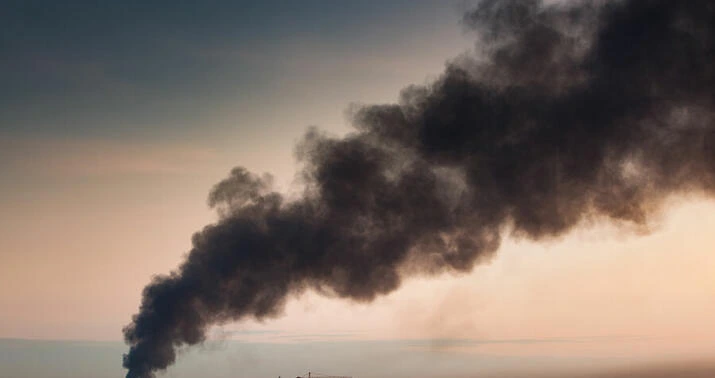 İranda daha bir yaşayış binasında partlayış