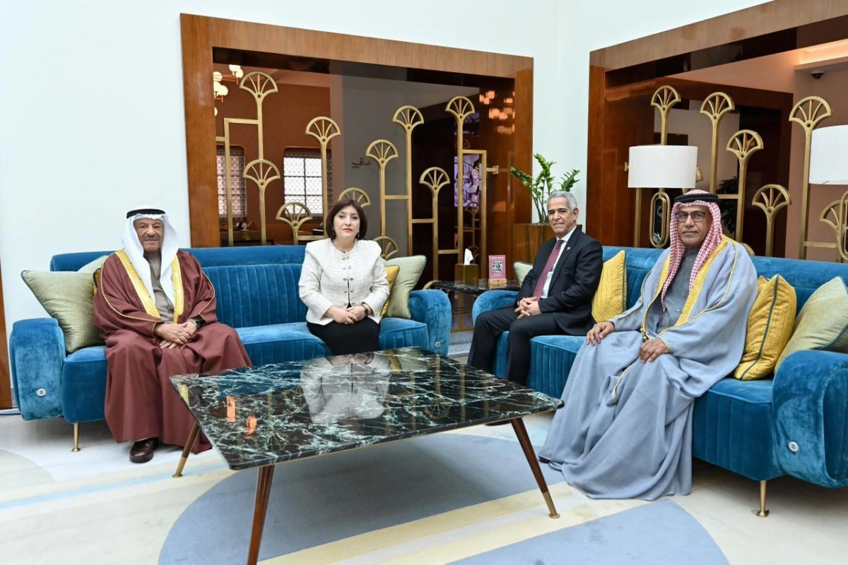 Sahibə Qafarova Bəhreyn Krallığına səfərə gəlib