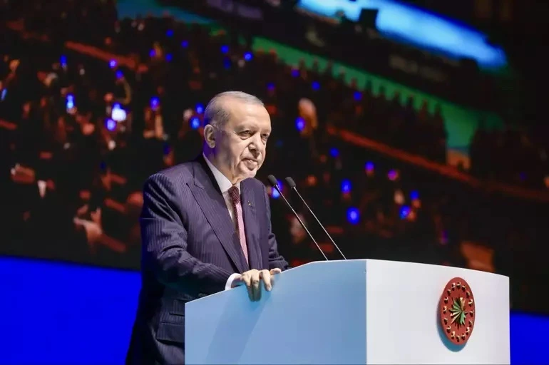 Ərdoğan: “LGBT, narkotik və rəqəmsal asılılıqlar 86 milyonu təhdid edir”