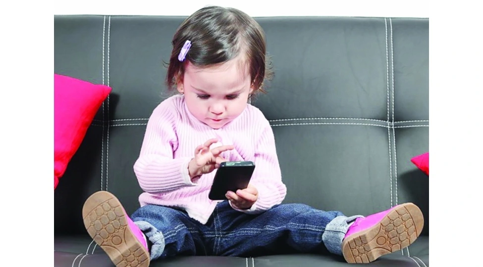 16 yaşadək smartfon qadağan edilsin!- Dövlətə çağırış