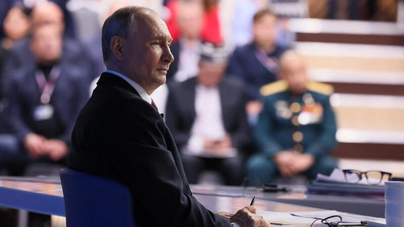 SENSASİYA: Gördüyümüz oxşarıdır, əsl Putini ancaq onlar görə bilirlər