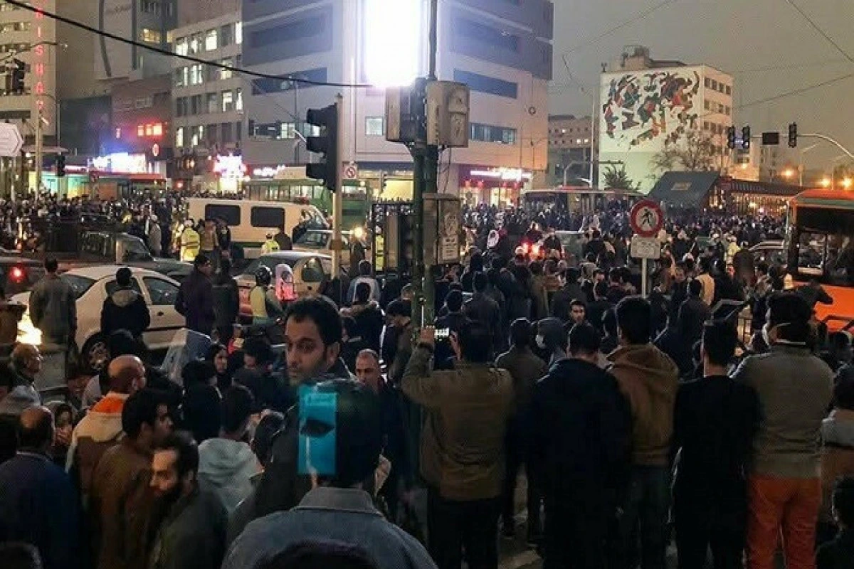 İran rejimi çaşqınlıq içindədir - KİV