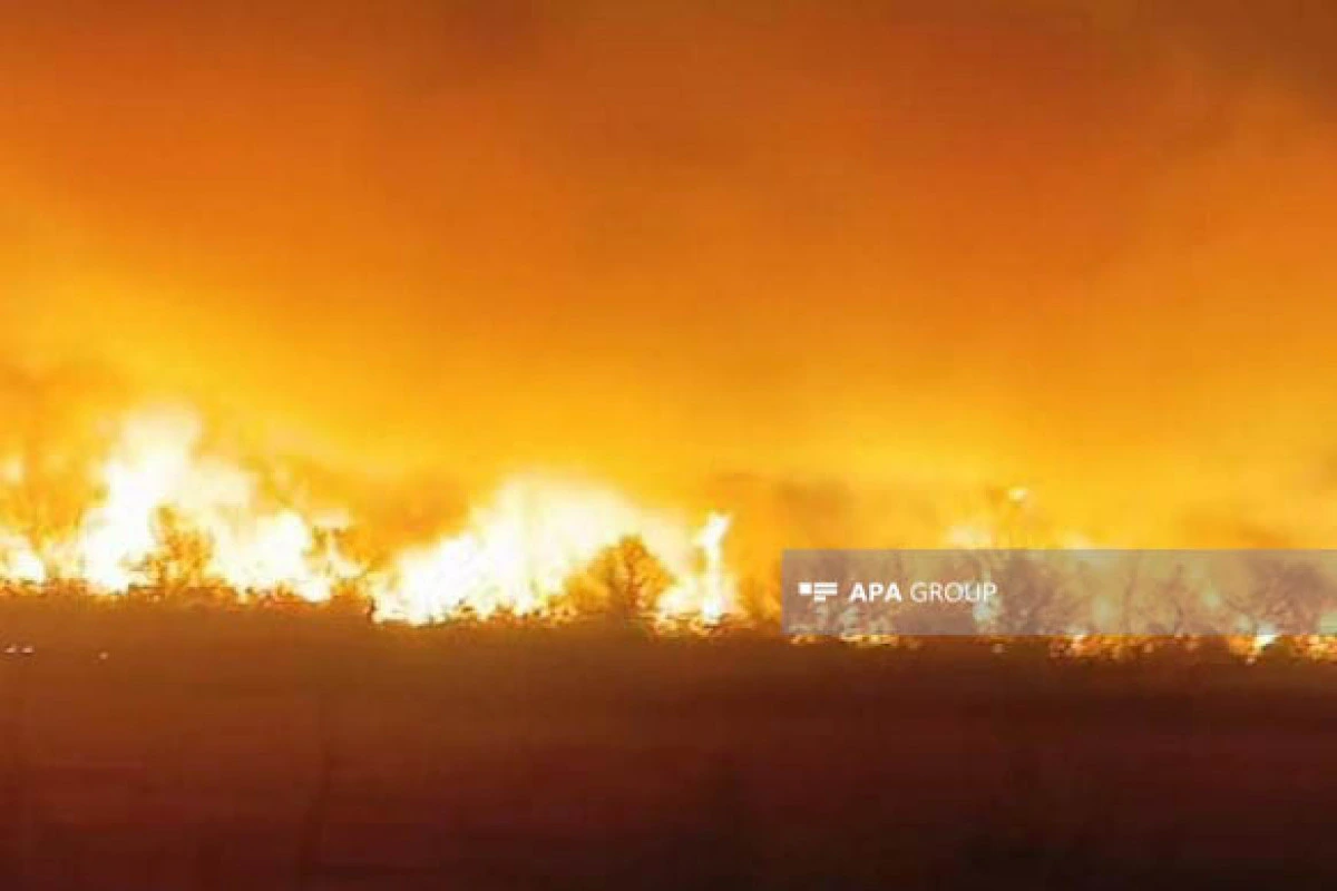 Füzuli və Cəbrayıl rayonları ərazisində güclü yanğın başlayıb