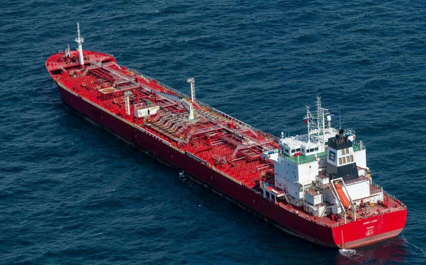 ABŞ Venesueladan icazəsiz yola düşən bütün tankerləri ələ keçirəcək