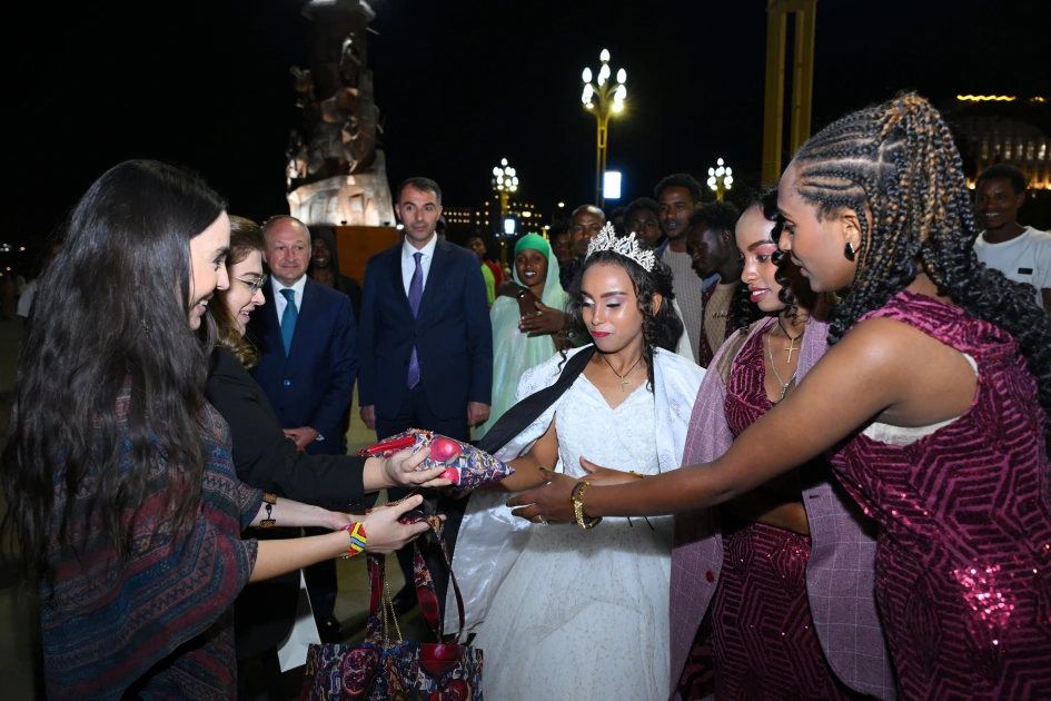 Leyla Əliyeva Əddis-Əbəbədə Adva Zəfər Muzey Kompleksində olub