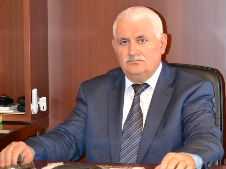 DƏYƏRLİ İNSAN... -Umud Rəhimoğlu- 65