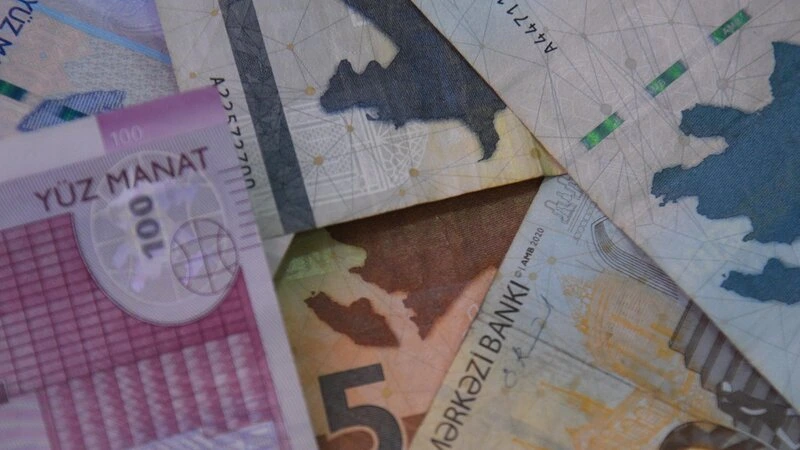 Azərbaycanın xarici dövlət borcu 8% azalıb