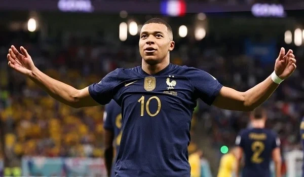 Mbappe məğlubiyyəti şərh etdi: Deşama görə...