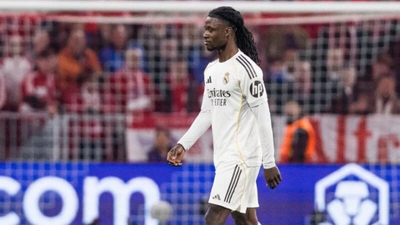 “Real Madrid” Kamavinqanı “Mançester Siti”yə təklif etdi