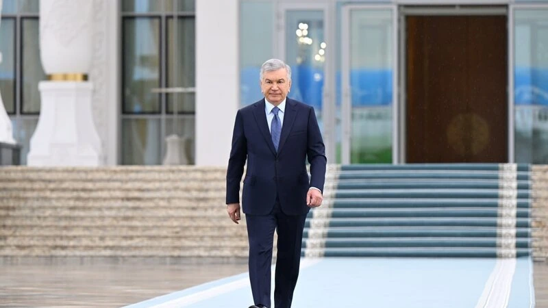 Şavkat Mirziyoyev Gürcüstana yola düşdü
