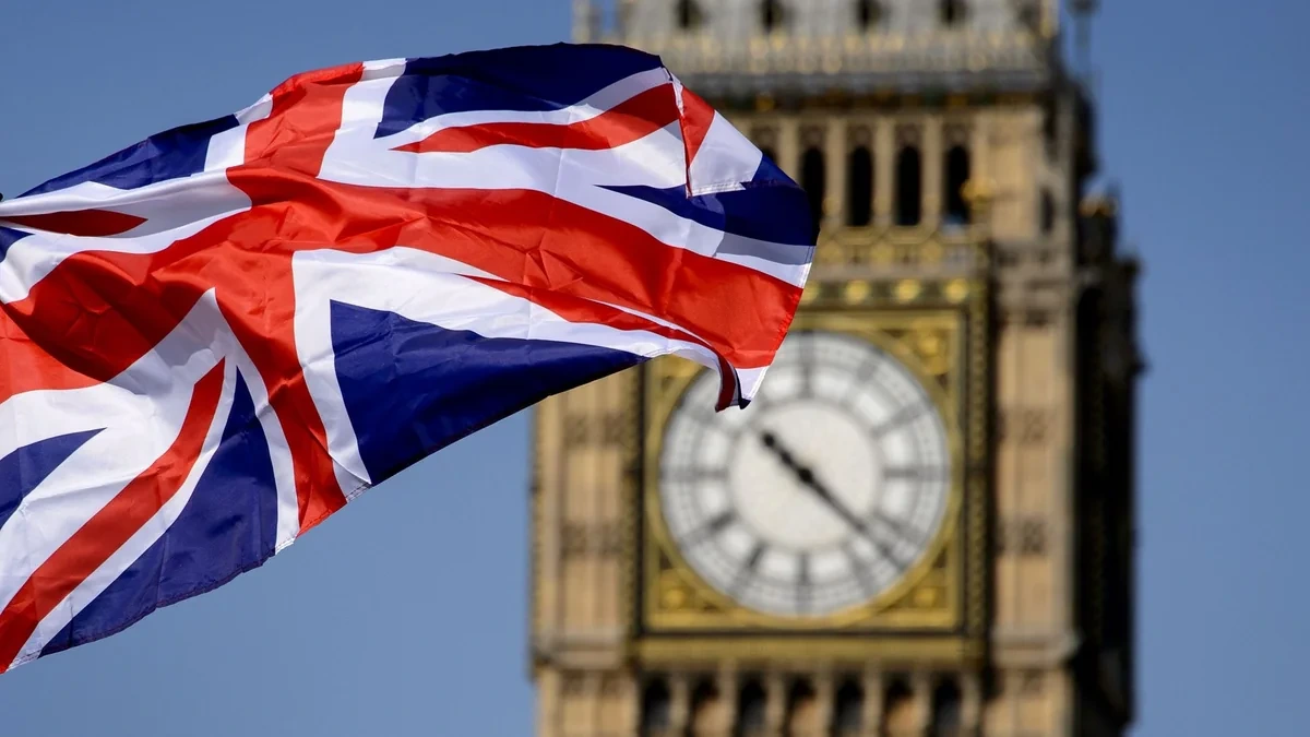 Britaniyada yeni dövr başladı: Baş nazir ilk komandasını açıqladı