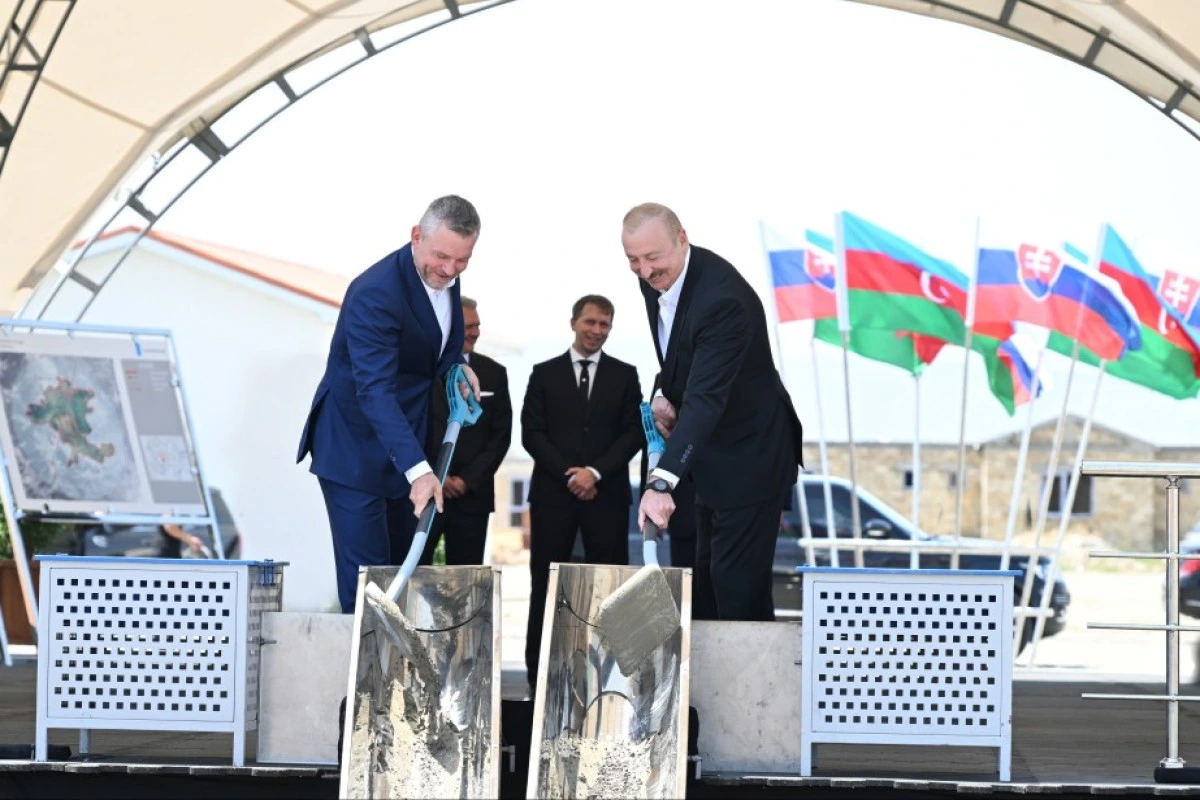 Azərbaycan və Slovakiya prezidentləri Ağdamda, məktəbin təməli qoyulub - FOTO