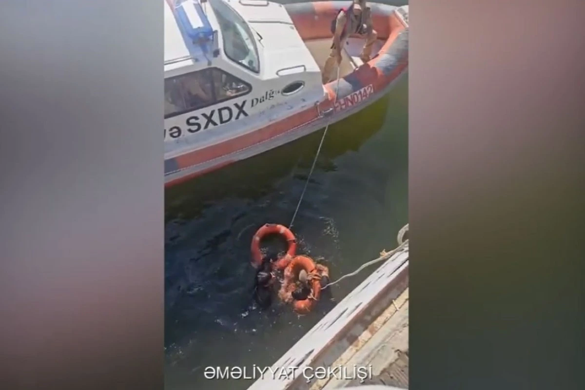Bulvarda dənizdə batma təhlükəsi olan şəxs xilas edilib - VİDEO