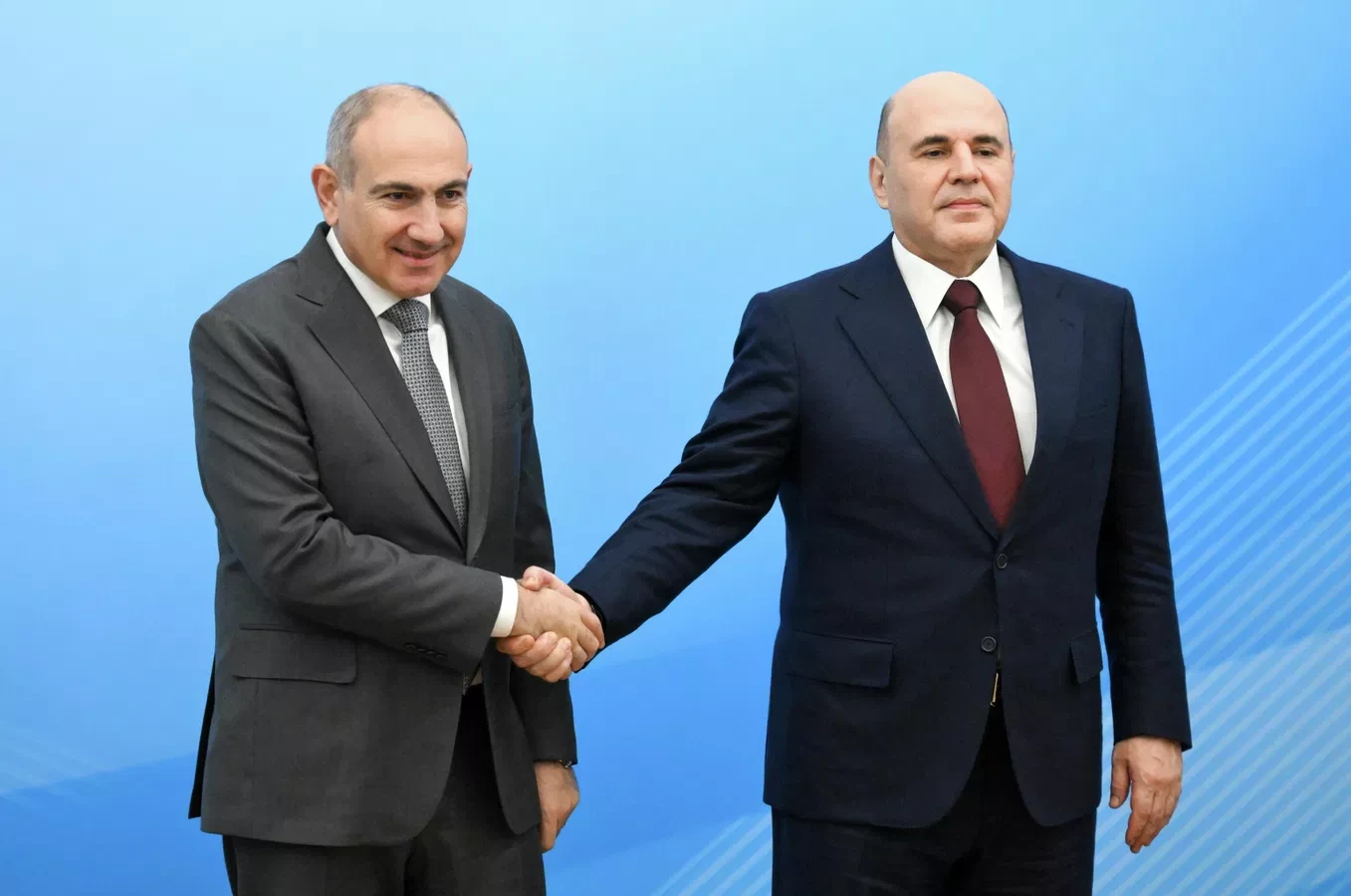 Paşinyan seçkilərdən sonra ilk dəfə Rusiyaya səfər edəcək