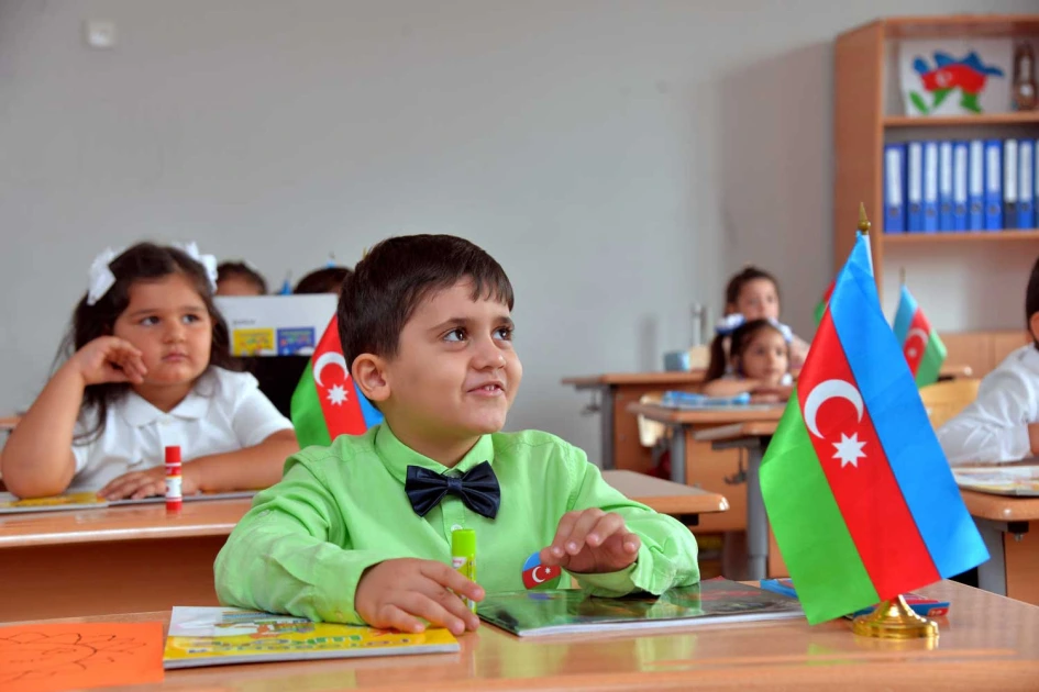 Məktəbəhazırlıq qruplarına 16 mindən çox uşaq qeydiyyatdan keçib