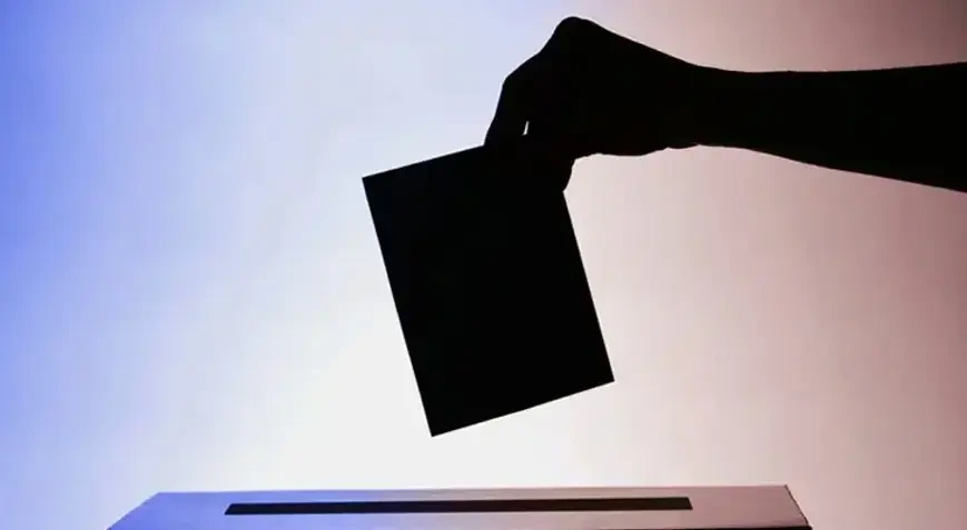 Macarıstanda səsvermə yaşının 16-ya endirilməsi təklif olunur
