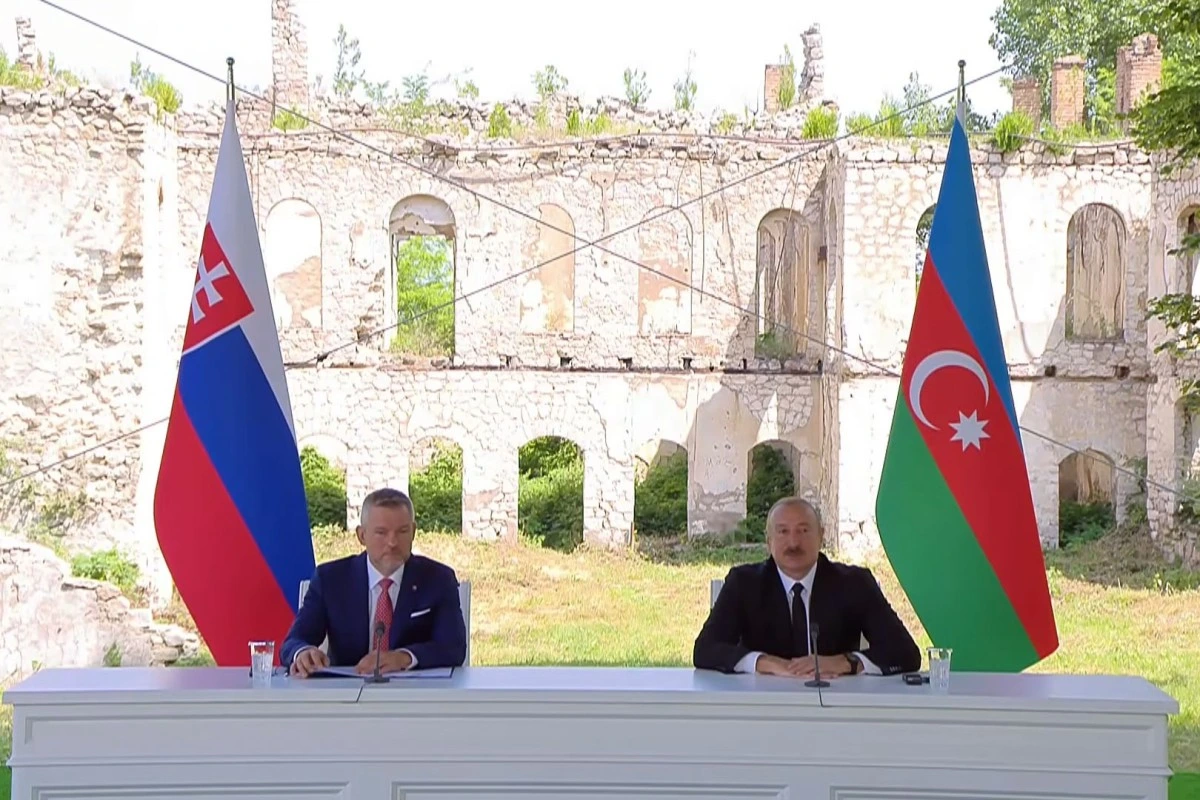 Azərbaycan və Slovakiya prezidentləri Şuşada mətbuata bəyanatlarla çıxış ediblər - VİDEO - YENİLƏNİB