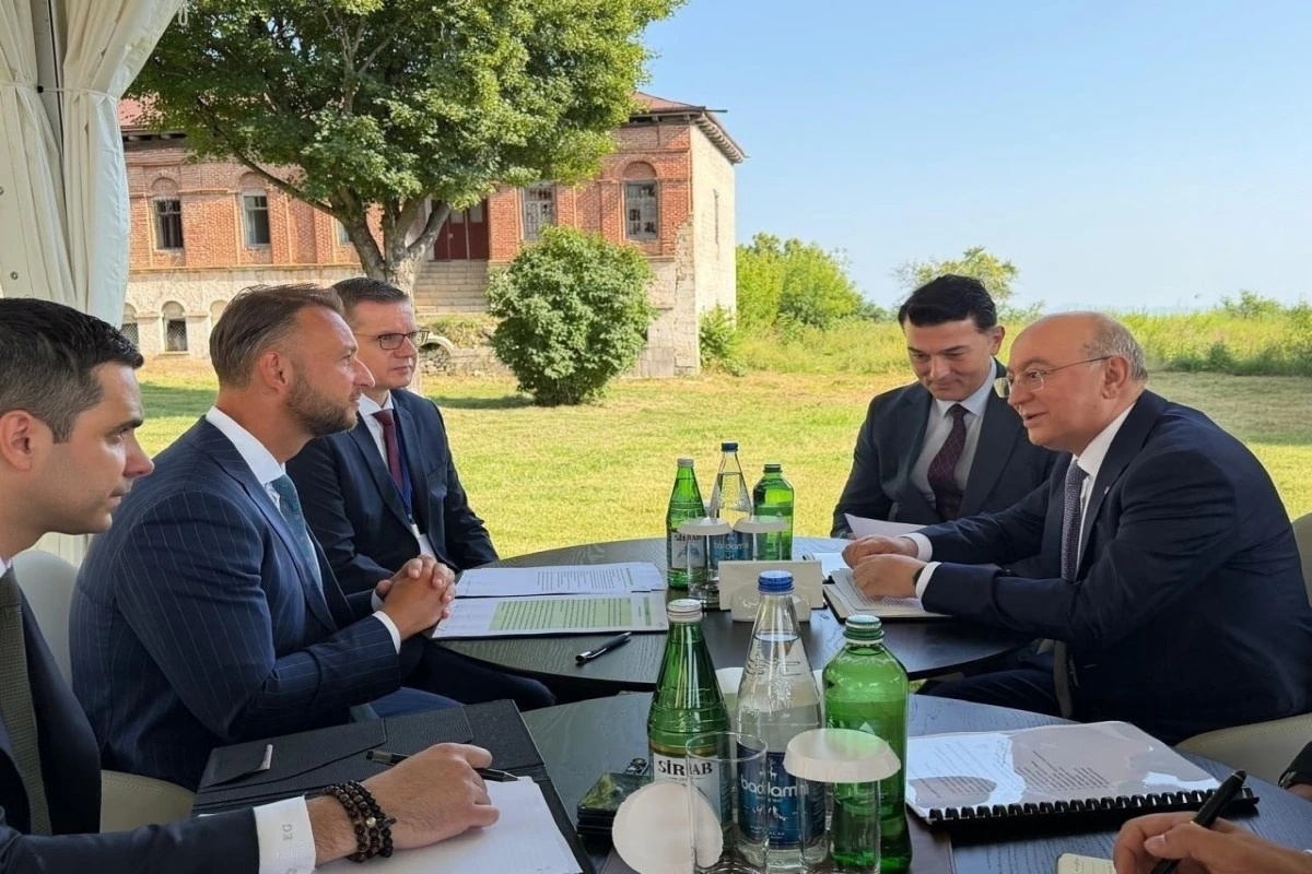 Azərbaycan və Slovakiya arasında fövqəladə hallarla mübarizə sahəsində əməkdaşlıq müzakirə edilib