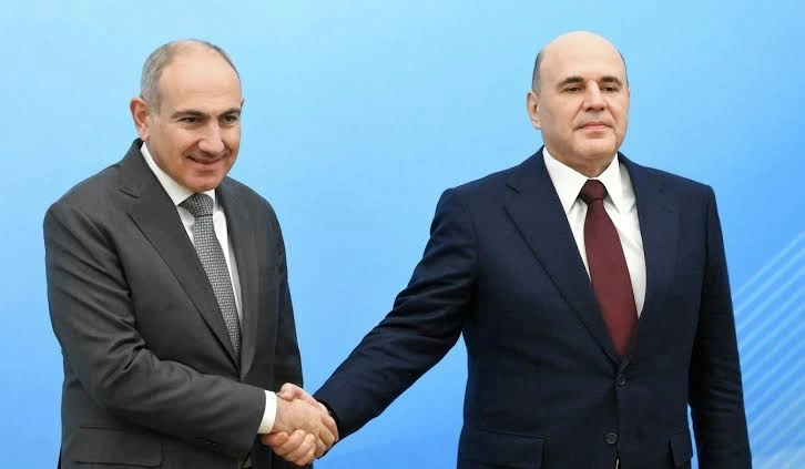 “İrəvan Moskvadan qopa bilməz” - Politoloq