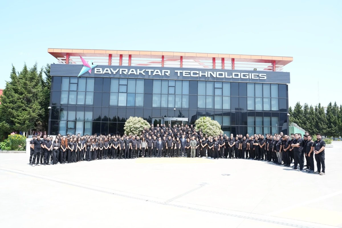 Selçuk Bayraktar Azərbaycandakı “Bayraktar” istehsalat müəssisələrində olub