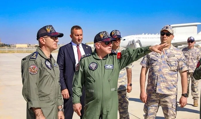 Azərbaycan HHQ komandanı Türkiyədə səfərdədir