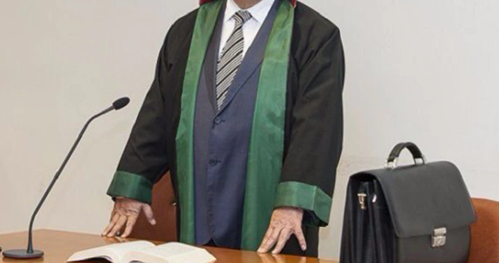 1 vəkil kollegiyadan xaric olunub, dördü cərimələnib