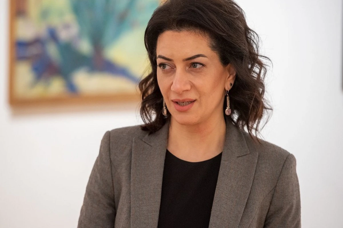 Paşinyanın həyat yoldaşı sosial şəbəkə üzərindən təhdidlər aldığını bildirib