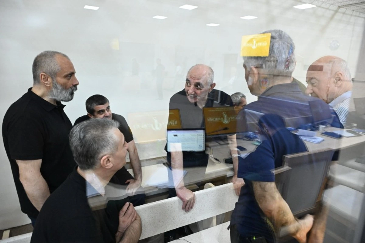 Arayik Harutyunyan və digərlərinin apellyasiya məhkəməsi prokurorların çıxışları ilə davam etdirilib