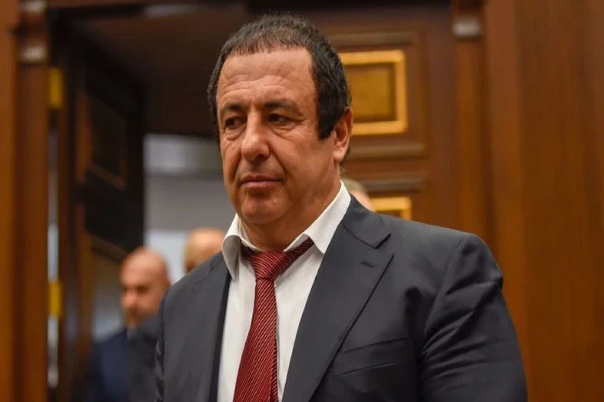 "Çiçəklənən Ermənistan" Partiyasının liderinin evində axtarış aparılır