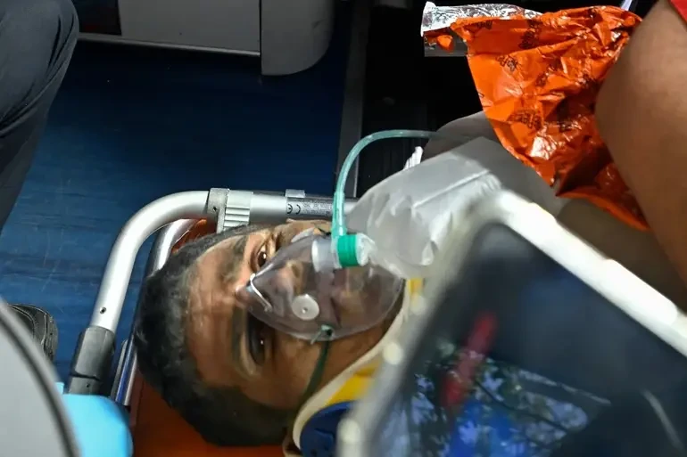 Zəlzələdən möcüzə xilas: 8 gün sonra dağıntılar altından sağ çıxarıldı