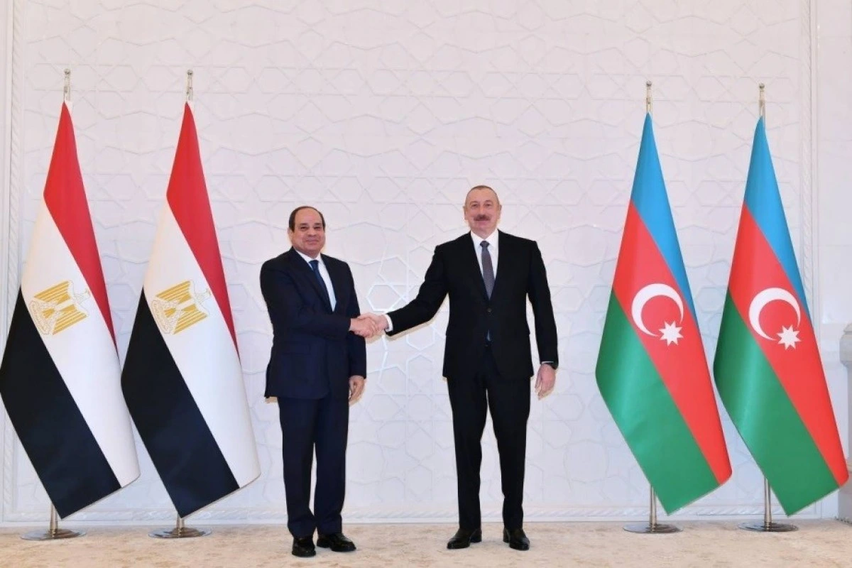 Prezident İlham Əliyev misirli həmkarını təbrik etdi
