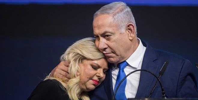Həyat yoldaşı Netanyahunun üstünə qışqırdı