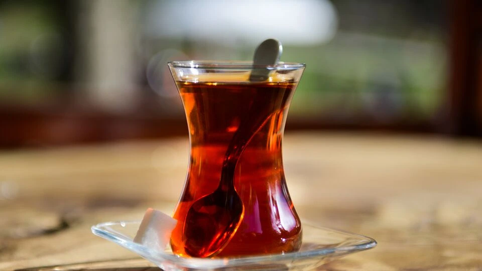 Çay hazırlayarkən ardıcıllığı qarışdırmaq Alzheimer əlamətidir?