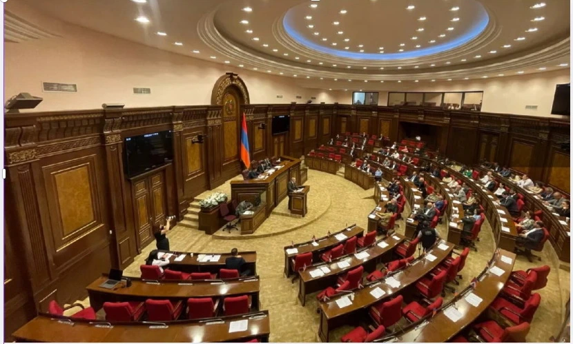 Ermənistan parlamentinin ilk iclası avqustun 3-də keçiriləcək