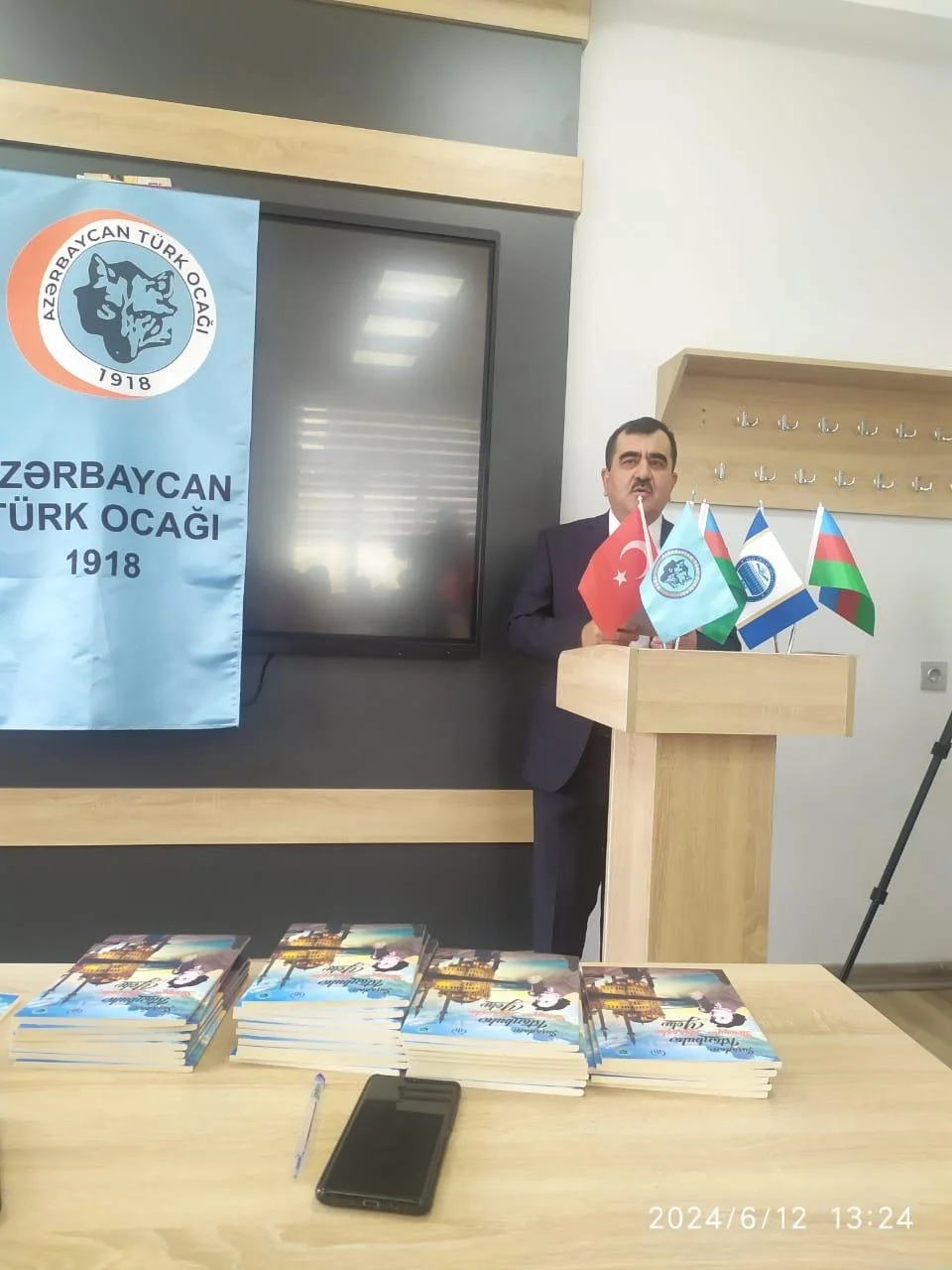 "Şuşadan İstanbula Sürəyya Ağaoğlu yolu" BDU-ya çatdı: Kitab təqdimatı 